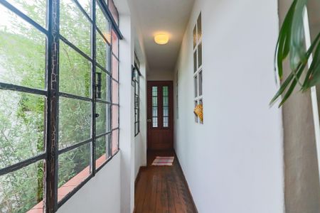 Sala de casa à venda com 4 quartos, 468m² em Vila Pirajussara, São Paulo