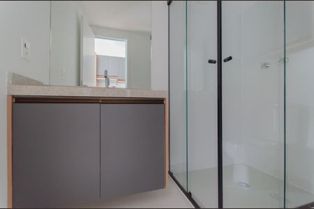 Banheiro de kitnet/studio para alugar com 1 quarto, 22m² em Cursino, São Paulo