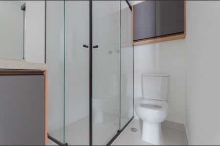 Banheiro de kitnet/studio para alugar com 1 quarto, 22m² em Cursino, São Paulo