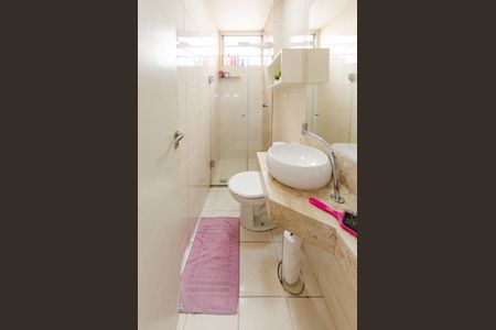 Banheiro de apartamento à venda com 2 quartos, 47m² em Santa Maria, Belo Horizonte