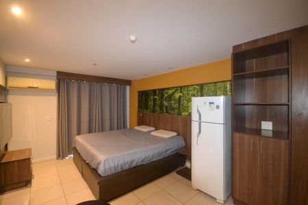 Quarto de kitnet/studio para alugar com 1 quarto, 33m² em Centro, Nova Iguaçu