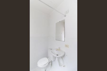 Banheiro de casa de condomínio para alugar com 1 quarto, 28m² em Ipiranga, São Paulo