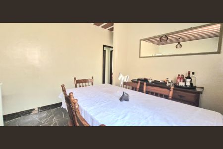 Casa para alugar com 3 quartos, 230m² em Aeronautas, Lagoa Santa