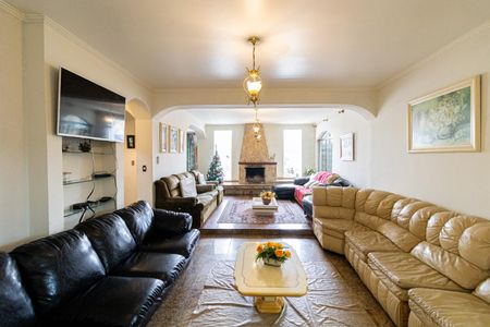 Sala de casa à venda com 7 quartos, 500m² em Jardim Triana, São Paulo