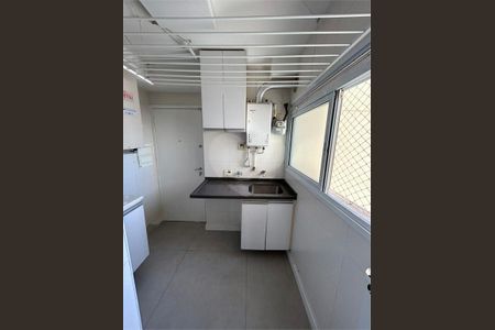 Apartamento à venda com 2 quartos, 104m² em Vila Lucia Elvira, São Paulo