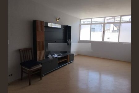 Casa à venda com 3 quartos, 138m² em Vila Romano, São Paulo