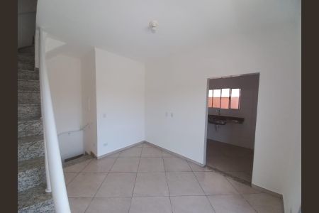 Sala de casa de condomínio para alugar com 3 quartos, 108m² em Catiapoa, São Vicente