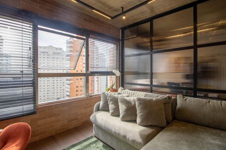 Sala de apartamento à venda com 2 quartos, 70m² em Panamby, São Paulo