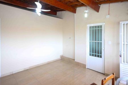 Sala de apartamento para alugar com 2 quartos, 80m² em Jardim Elba, São Paulo