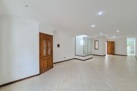 Sala de casa para alugar com 4 quartos, 280m² em Nova Petrópolis, São Bernardo do Campo