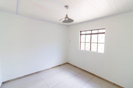 Sala de casa para alugar com 2 quartos, 55m² em Medianeira, Porto Alegre