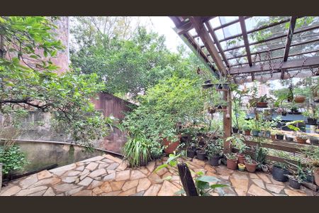 Quintal de casa à venda com 2 quartos, 365m² em Vila Ipojuca, São Paulo