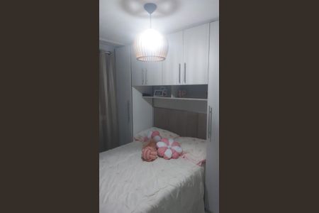 Quarto 1 de apartamento para alugar com 2 quartos, 52m² em Sítio Cercado, Curitiba