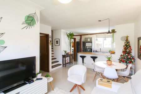 Sala de casa de condomínio à venda com 3 quartos, 94m² em Fátima, Canoas