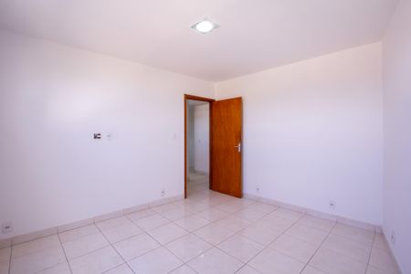 Quarto de apartamento para alugar com 1 quarto, 60m² em Porto Novo, São Gonçalo