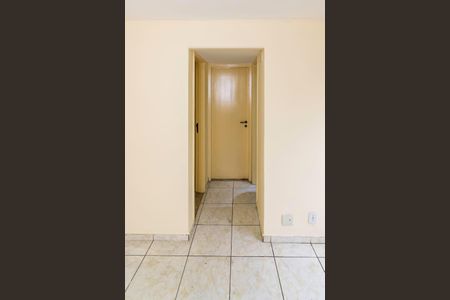 Sala de apartamento para alugar com 2 quartos, 50m² em Cordovil, Rio de Janeiro