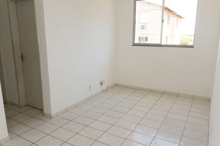 Sala de apartamento para alugar com 2 quartos, 55m² em Paciência, Rio de Janeiro