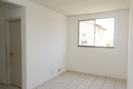 Sala de apartamento para alugar com 2 quartos, 55m² em Paciência, Rio de Janeiro