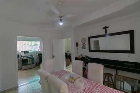 Casa para alugar com 3 quartos, 360m² em Vila Cloris, Belo Horizonte
