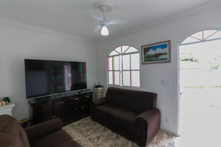 Casa para alugar com 3 quartos, 360m² em Vila Cloris, Belo Horizonte