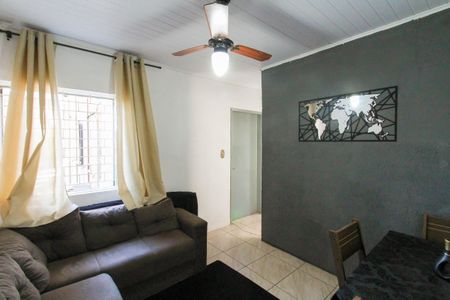 Sala de apartamento para alugar com 2 quartos, 43m² em Guajuviras, Canoas