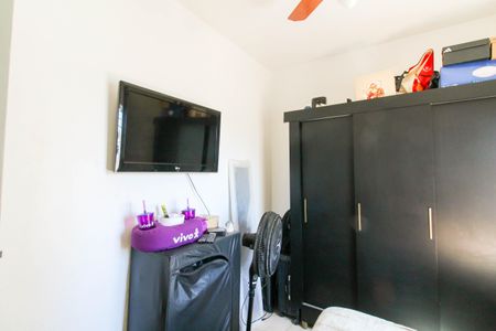 Quarto 1 de apartamento para alugar com 2 quartos, 43m² em Guajuviras, Canoas