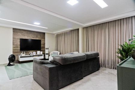 Sala de casa à venda com 3 quartos, 270m² em Parque Sao Domingos, São Paulo