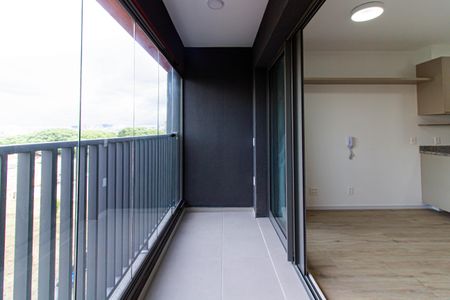 Varanda de kitnet/studio para alugar com 1 quarto, 32m² em Pompeia, São Paulo