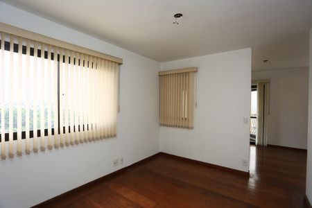 Sala 2 de apartamento para alugar com 4 quartos, 145m² em Fazenda Morumbi, São Paulo