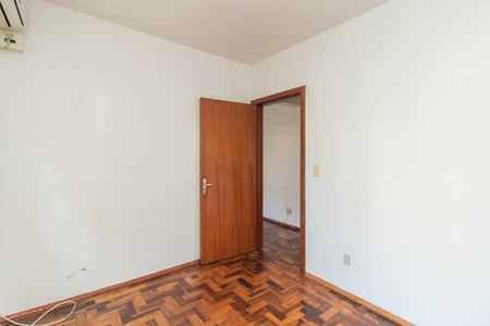 Quarto 1 de apartamento à venda com 2 quartos, 55m² em Camaquã, Porto Alegre