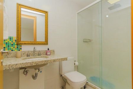 Banheiro de apartamento para alugar com 1 quarto, 45m² em Petrópolis, Porto Alegre