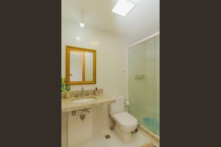 Banheiro de apartamento para alugar com 1 quarto, 45m² em Petrópolis, Porto Alegre