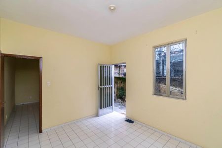 Sala de casa para alugar com 1 quarto, 50m² em Vigário Geral, Rio de Janeiro