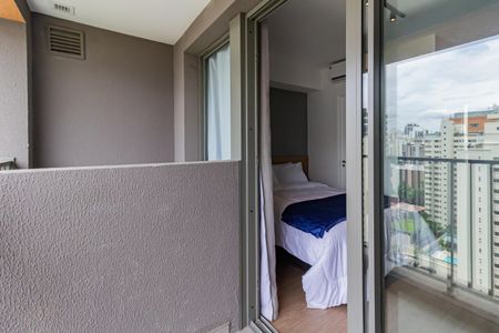 Varanda de kitnet/studio para alugar com 1 quarto, 27m² em Brooklin, São Paulo
