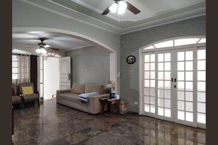 Casa à venda com 3 quartos, 132m² em Vila Carlos de Campos, São Paulo