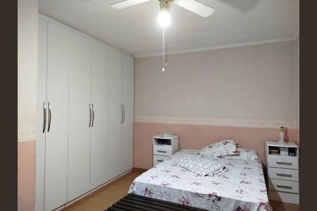 Casa à venda com 3 quartos, 132m² em Vila Carlos de Campos, São Paulo