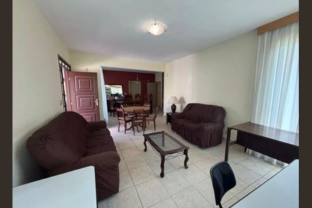 Casa para alugar com 3 quartos, 271m² em Bandeirantes (pampulha), Belo Horizonte