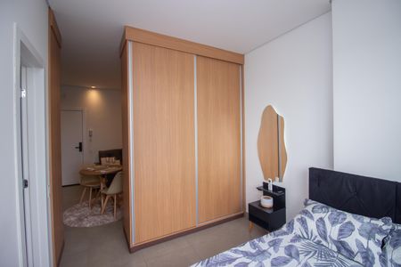 Quarto Suíte de apartamento para alugar com 1 quarto, 32m² em Beatriz, Contagem
