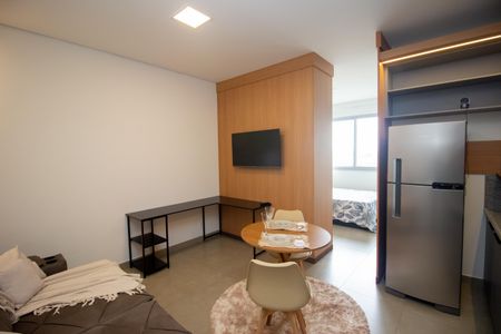 Sala / Cozinha de apartamento para alugar com 1 quarto, 32m² em Beatriz, Contagem