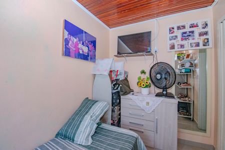 Quarto 2 de casa à venda com 2 quartos, 100m² em Costa E Silva, Porto Alegre