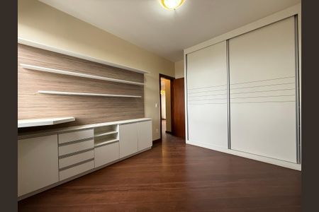 Apartamento para alugar com 4 quartos, 147m² em Sion, Belo Horizonte