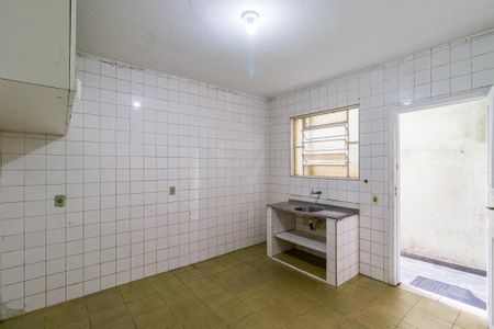 Casa para alugar com 1 quarto, 32m² em Vila Suzana, São Paulo