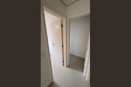 Corredor de apartamento à venda com 3 quartos, 77m² em Jardim Messina, Jundiaí