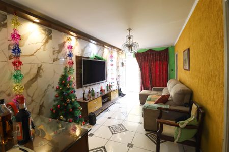 Casa para alugar com 3 quartos, 150m² em Vila Sabrina, São Paulo