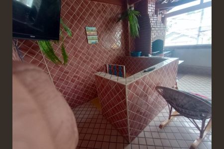 Foto 11 de casa à venda com 4 quartos, 200m² em Jardim Helena, Taboão da Serra