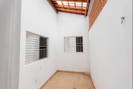 Área de Luz de casa para alugar com 3 quartos, 256m² em Jardim Nova Europa, Campinas