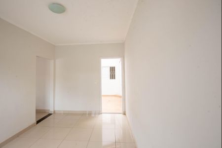 Sala de casa para alugar com 3 quartos, 256m² em Jardim Nova Europa, Campinas