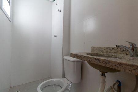 Banheiro de kitnet/studio para alugar com 1 quarto, 54m² em Vila Esperança, São Paulo