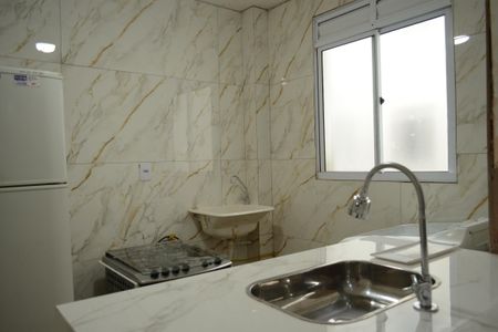 Cozinha de apartamento para alugar com 2 quartos, 43m² em Parque Santa Rosa, Suzano
