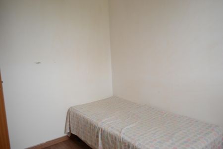 Quarto de apartamento para alugar com 2 quartos, 43m² em Parque Santa Rosa, Suzano